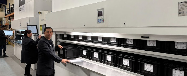 Incap UK installiert vertikales Lagersystem
