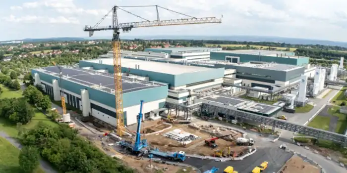 Global-Foundries-Dresden-construction