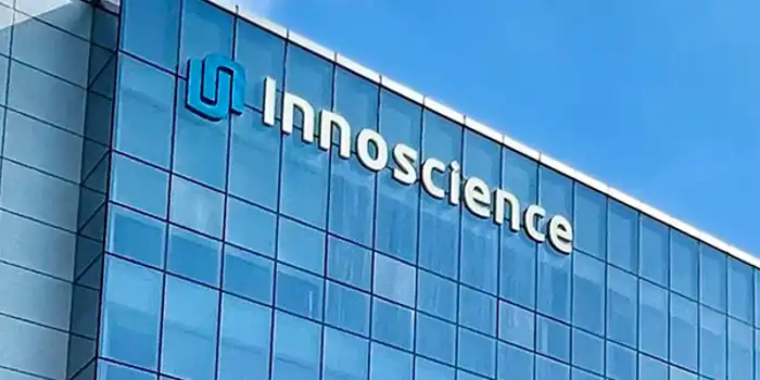 logo-on-building