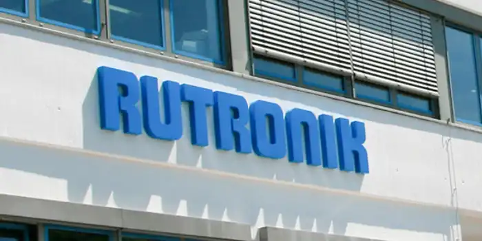 logo-on-building