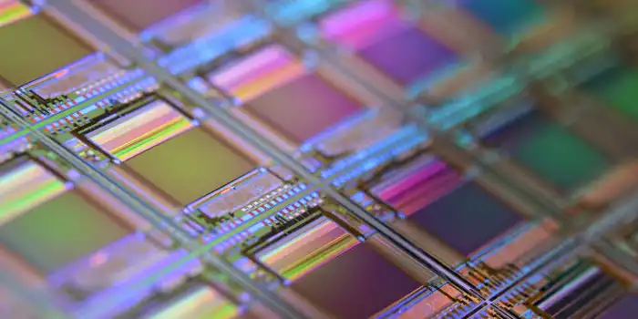 Unsplash-silicon-wafer-microchips