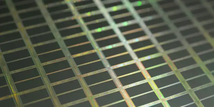 Unsplash-silicon-wafer-semiconductor-chip-pattern