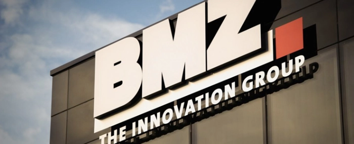 logo-on-building