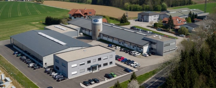 expands-Austria