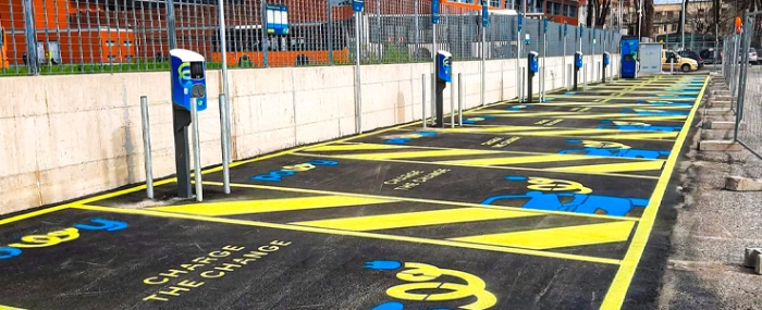 chargeing-station-italy