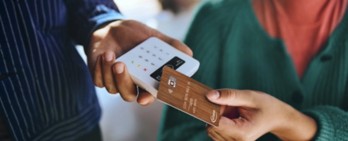 SECORA-Pay-Green-wooden-card