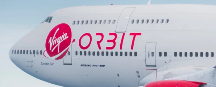 logo-on-aircraft