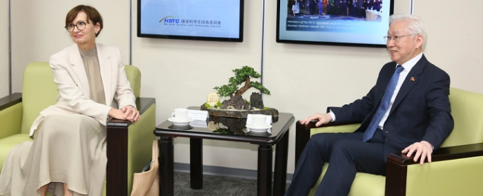 Bettina-Stark-Watzinger-Taiwan