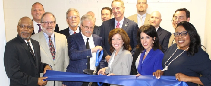 ribbon-cutting-Rochester