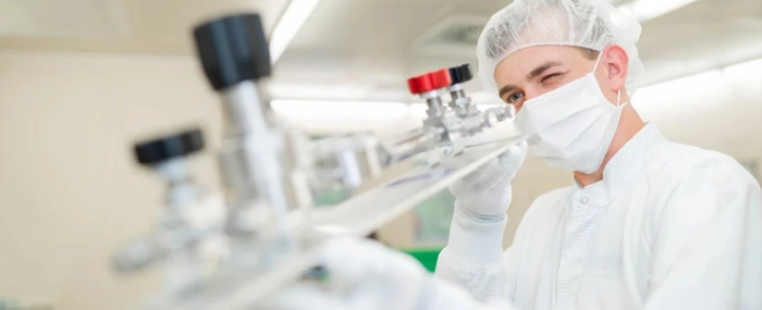 man-woking-cleanroom