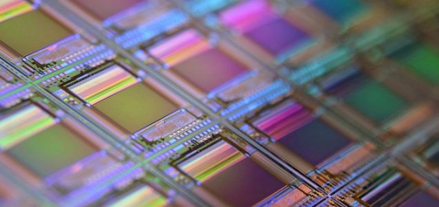 Unsplash-silicon-wafer-microchips