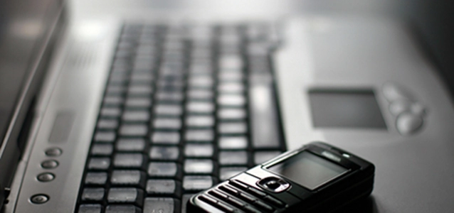 laptop-phone-l
