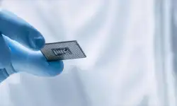 engineer-holding-chip