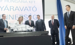 ZF-expands-hungary