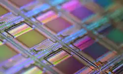 Unsplash-silicon-wafer-microchips