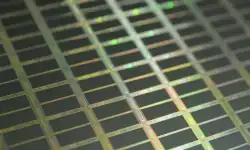 Unsplash-silicon-wafer-semiconductor-chip-pattern