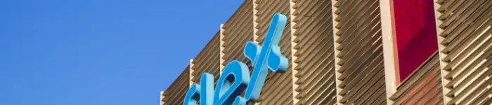 logo-on-building