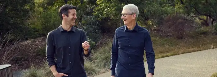 John-Ternus-Tim-Cook