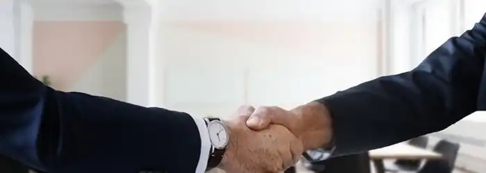 Pixabay-office-handshake