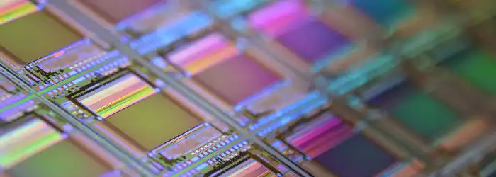 Unsplash-silicon-wafer-microchips