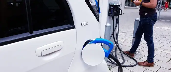 Pixabay-charging-electric-vehicle