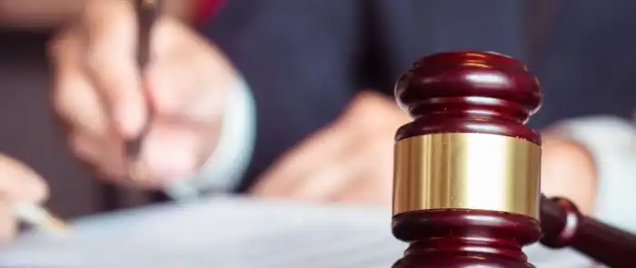 court_hammer_lawyer