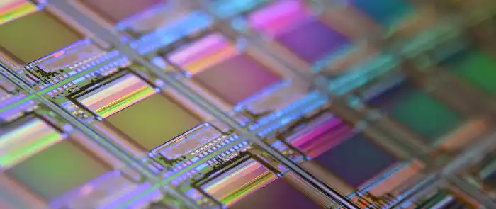 Unsplash-silicon-wafer-microchips