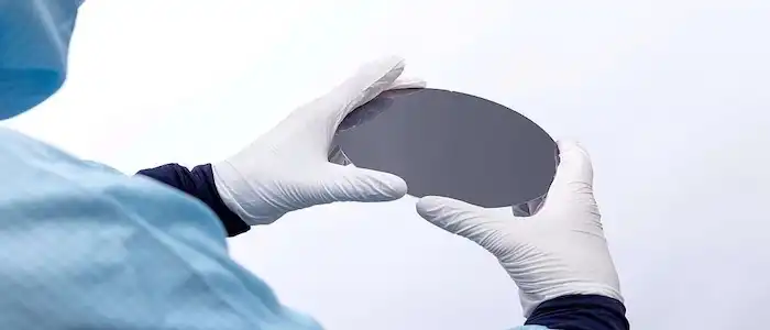 IQE-technician-epiwafer-manufactured