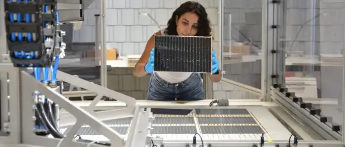 Najwa-Abdel-Latif-Shingle-Matrix-Fraunhofer-ISE
