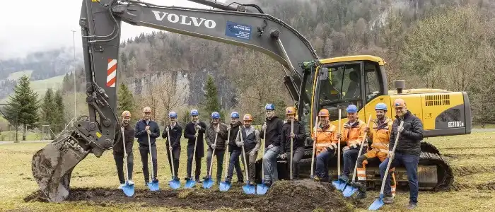 groud-breaking-ceremony-switzerland-warehouse-17-04-17