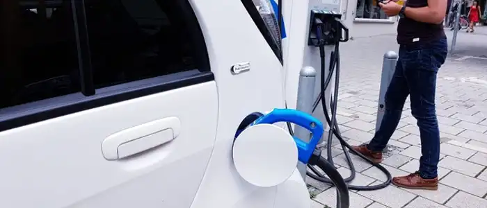 Pixabay-charging-electric-vehicle